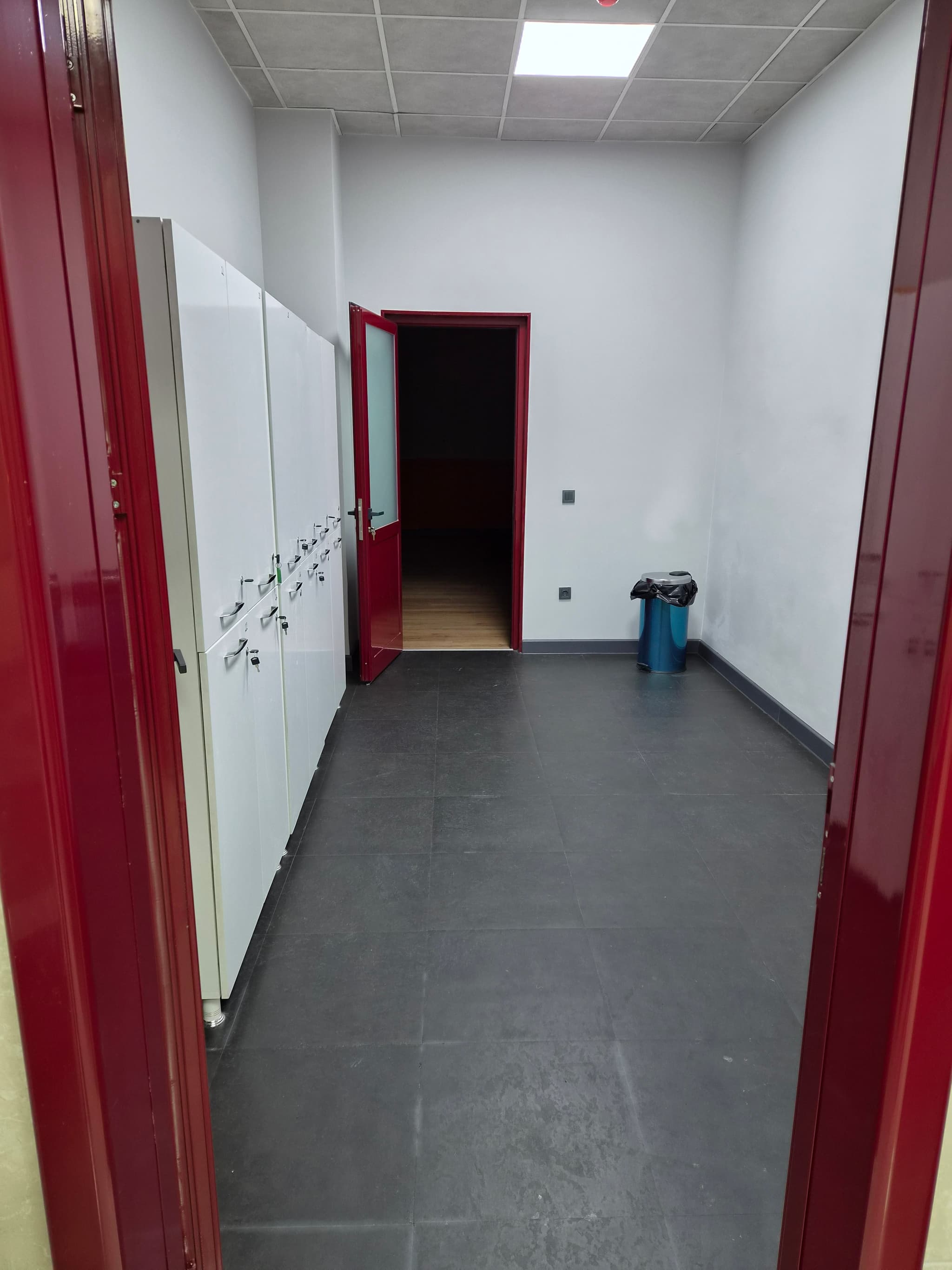 Tesis Fotoğrafı